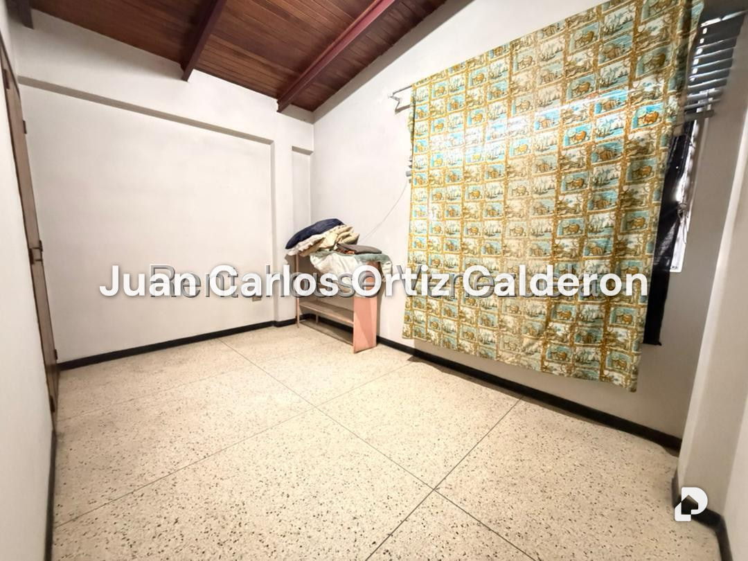 Casa en La Trinidad, Caracas – 25