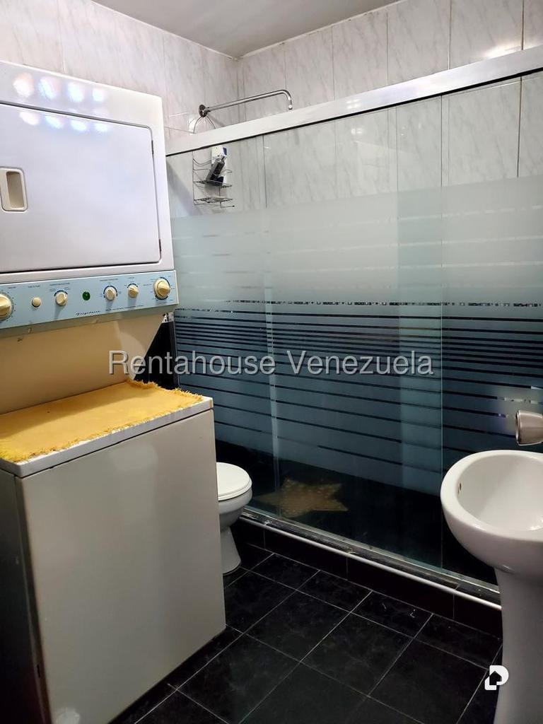 House in El Paraíso, Caracas – 27
