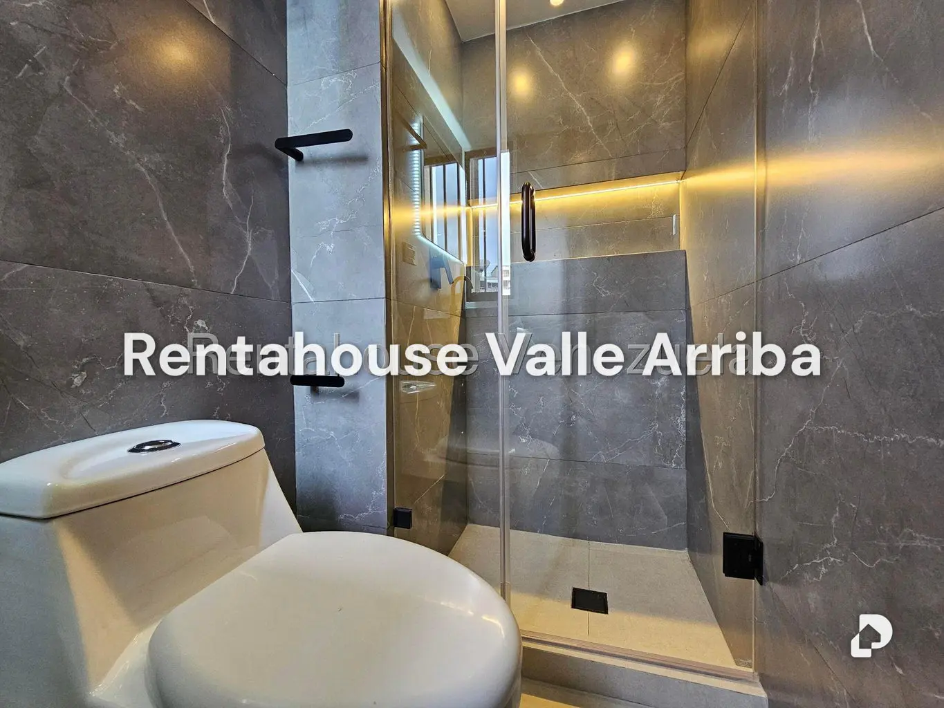 Apartamento en Santa Fe Norte, Caracas – 15
