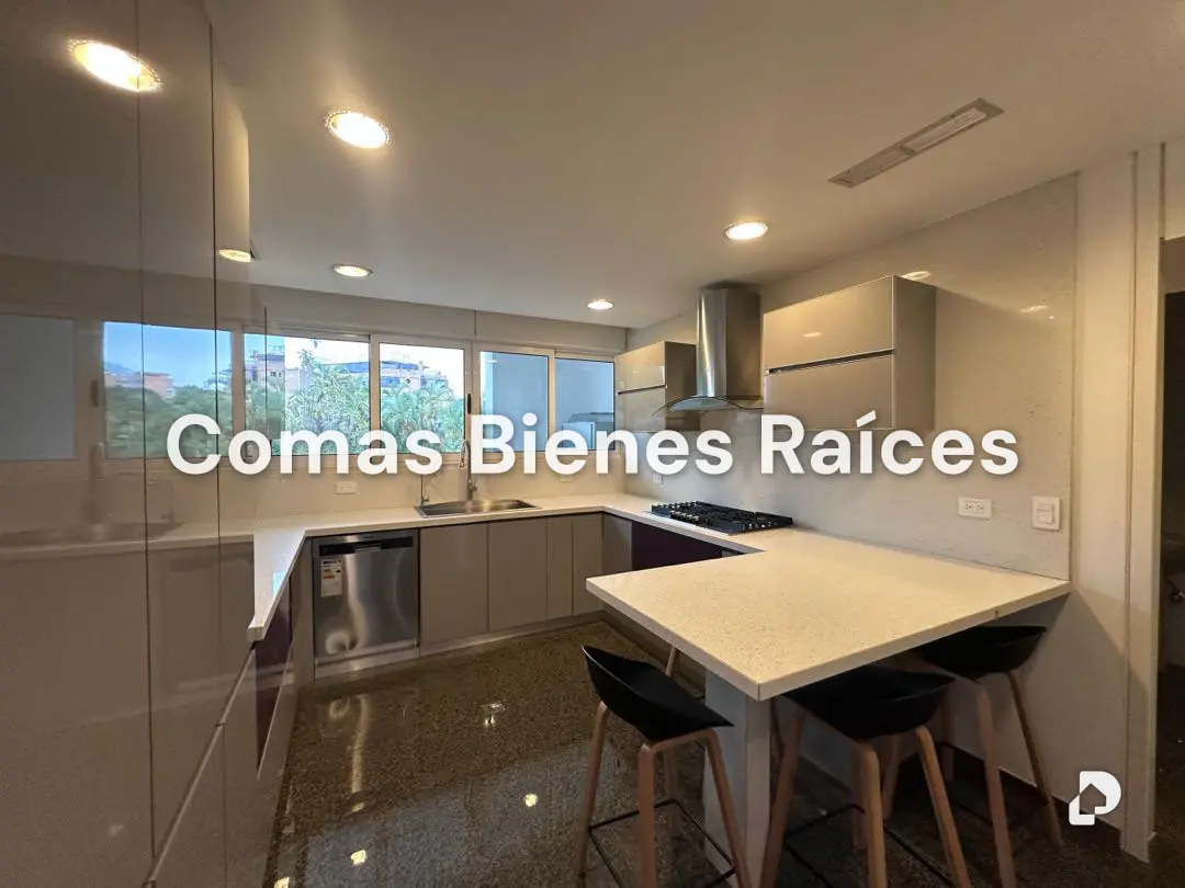 Apartamento en Los Palos Grandes, Caracas – 8
