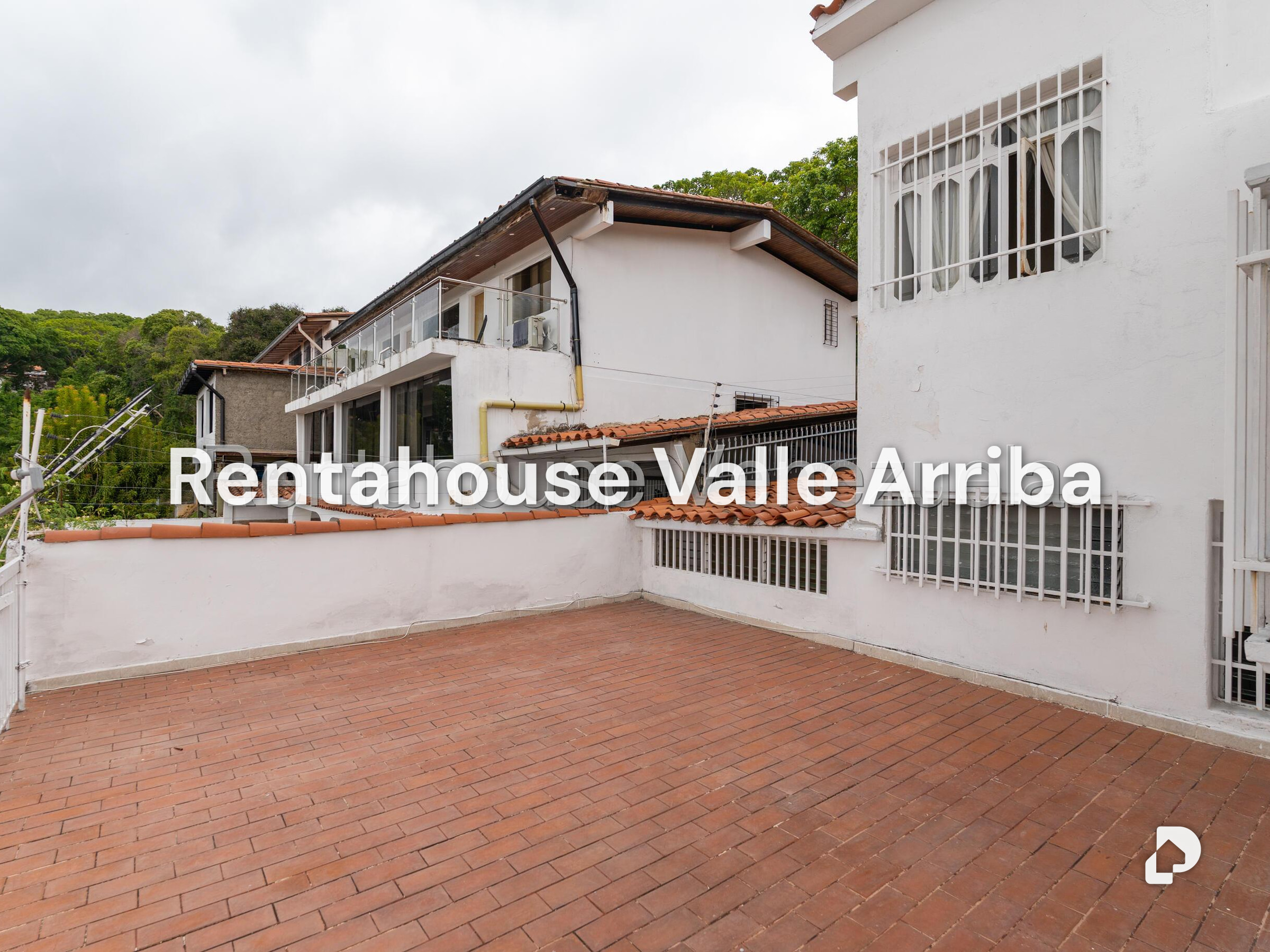Casa en Alto Prado, Caracas – 19