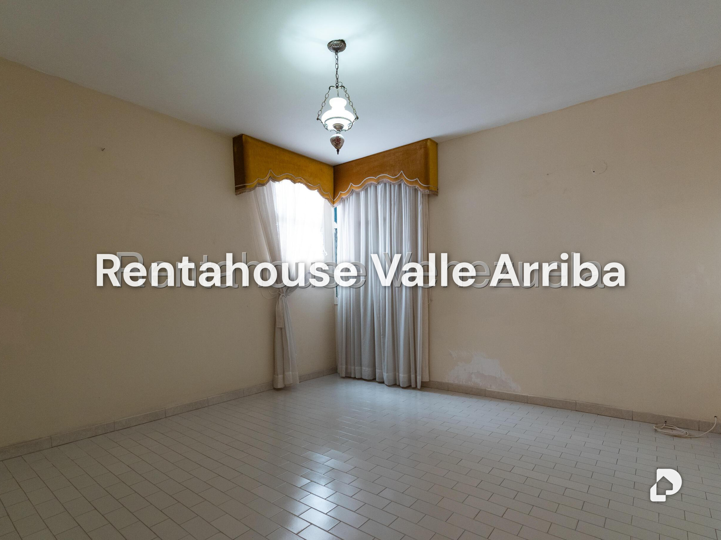 Casa en Alto Prado, Caracas – 9