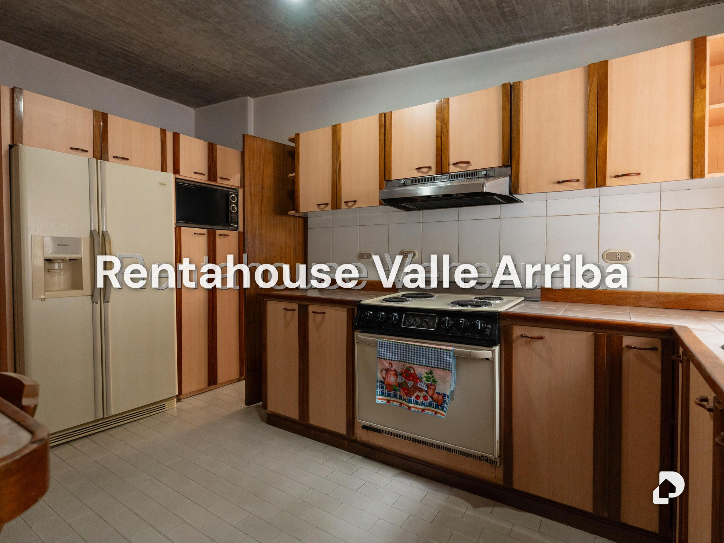 Casa en Alto Prado, Caracas – 11