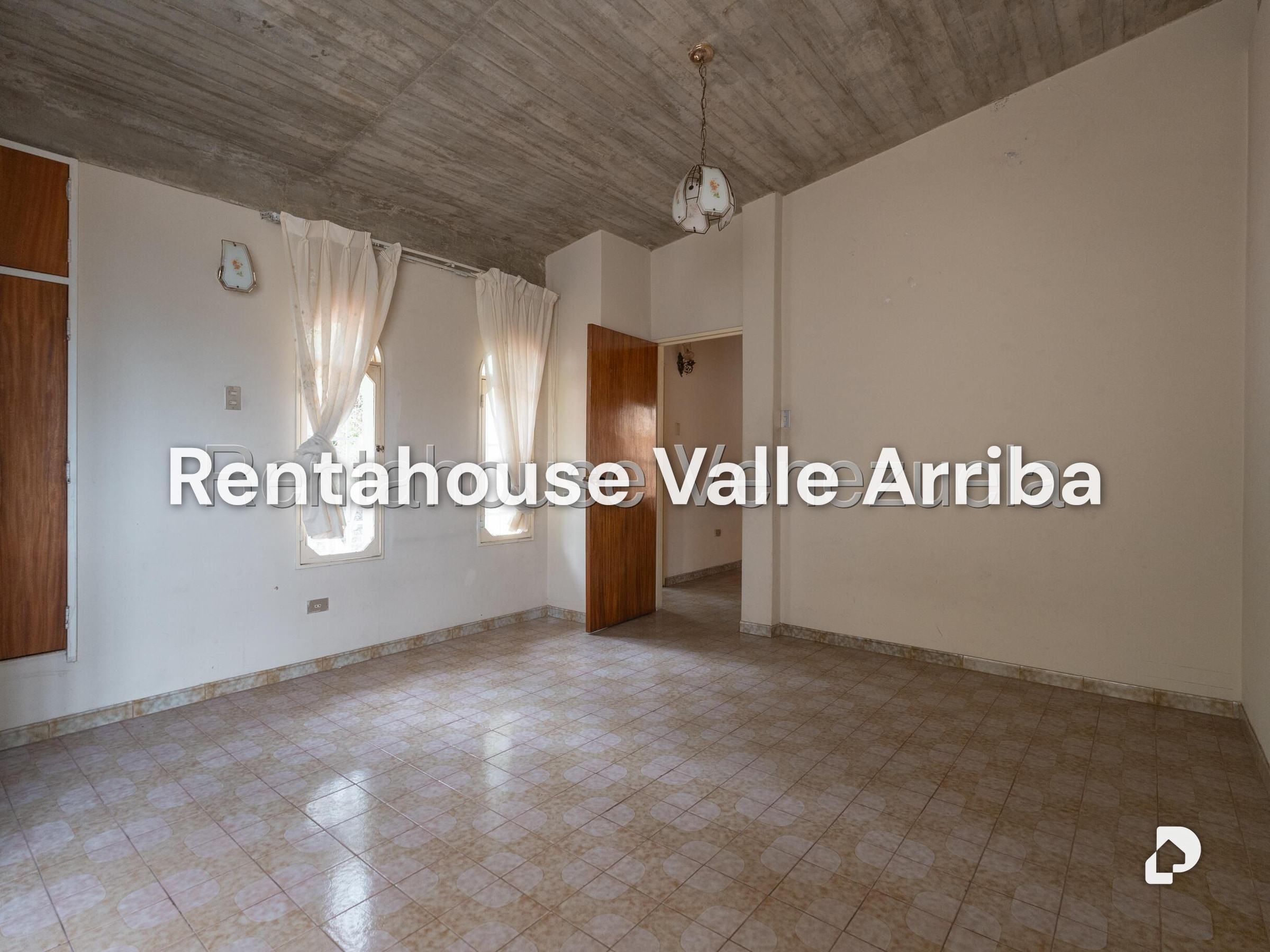 Casa en Alto Prado, Caracas – 28