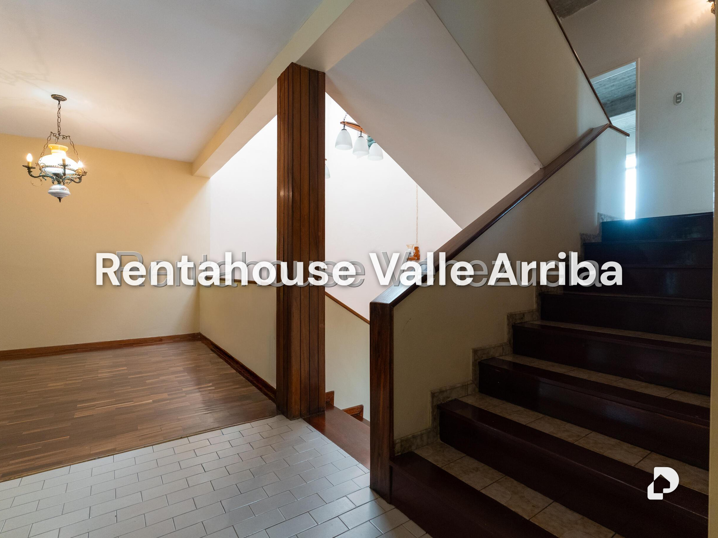 Casa en Alto Prado, Caracas – 16