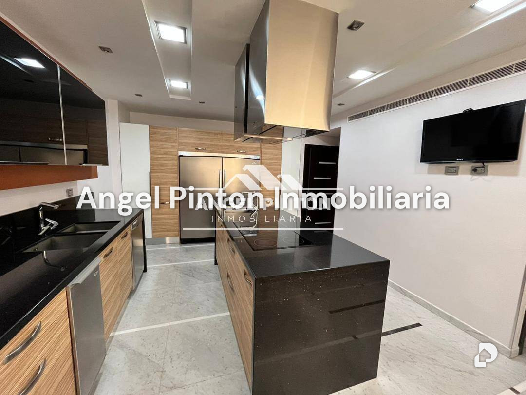 Casa en Avenida Universidad, Maracaibo – 2