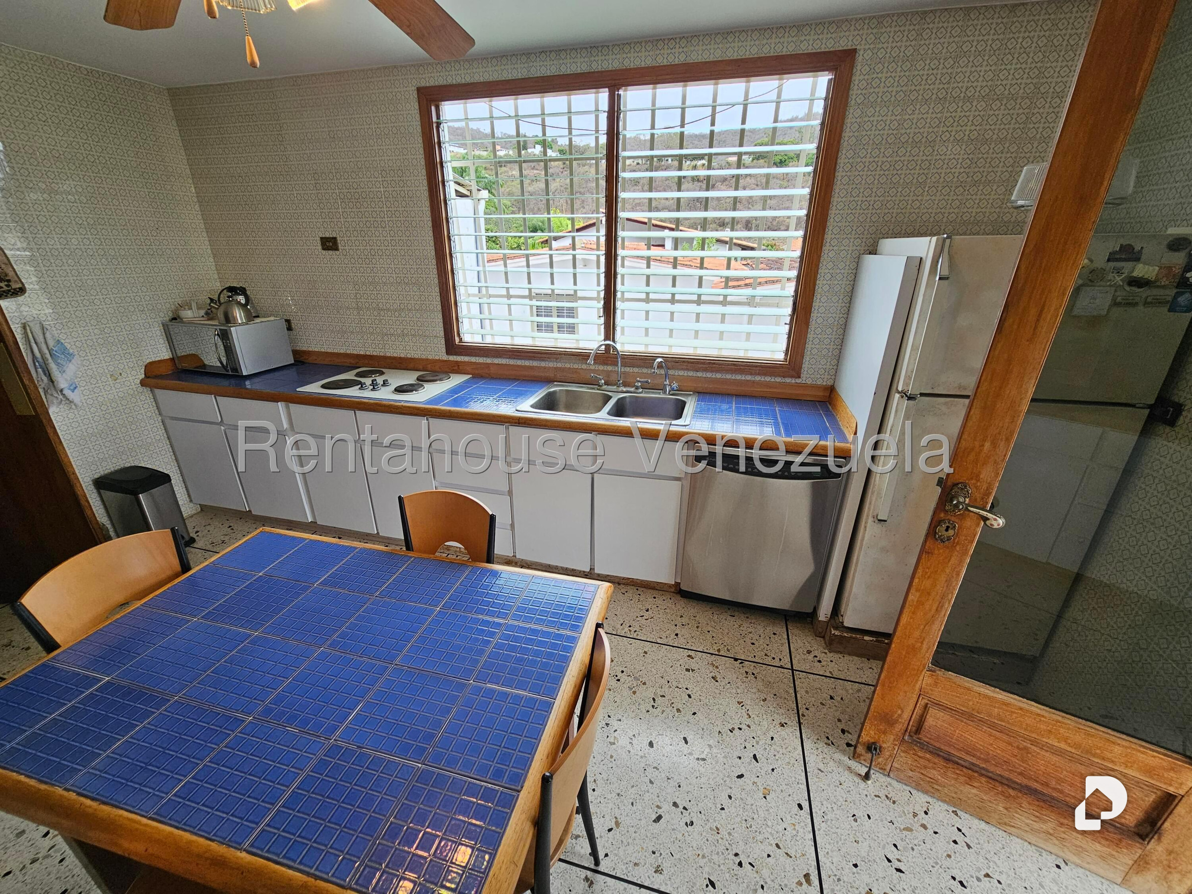 Casa en Prados del Este, Caracas – 12