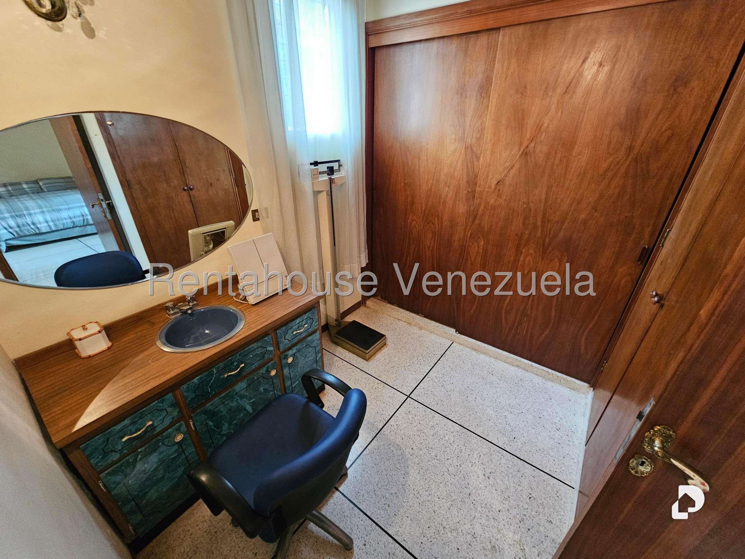 Casa en Prados del Este, Caracas – 19