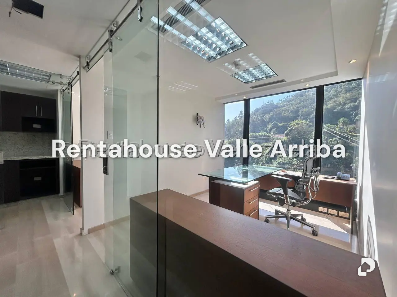 Office in Vizcaya, Caracas – 15