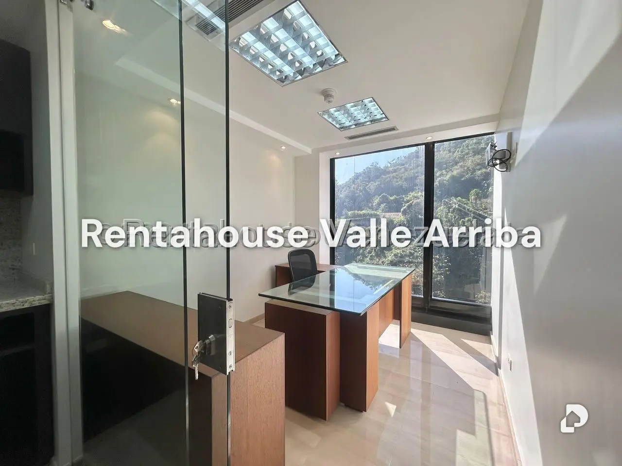 Office in Vizcaya, Caracas – 20