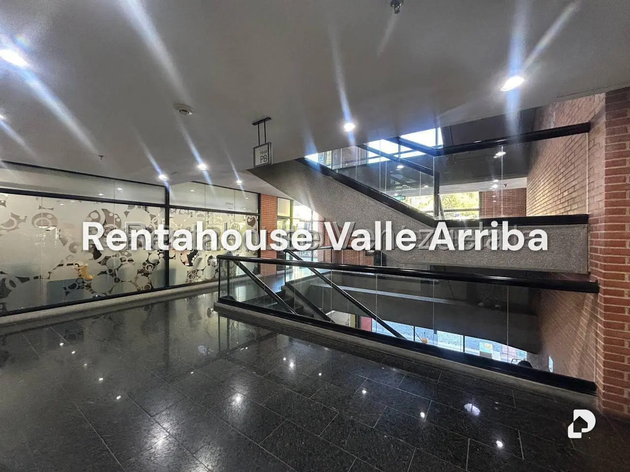 Office in Vizcaya, Caracas – 23