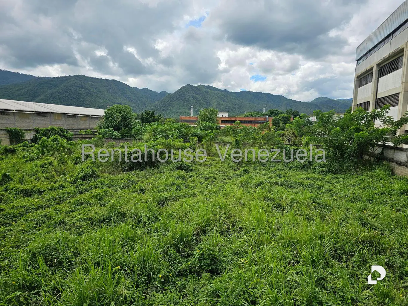 Terreno en El Marques, Guatire