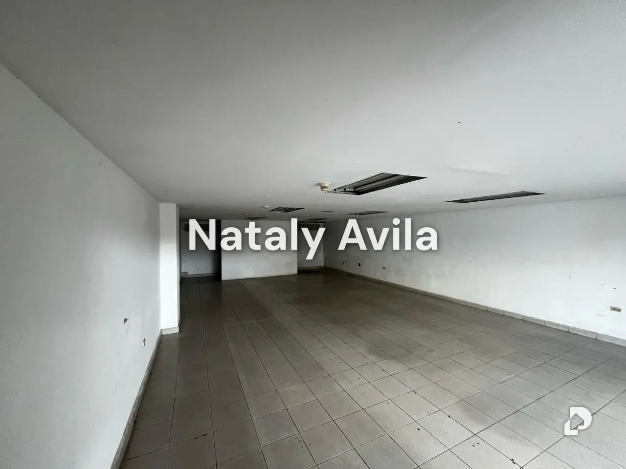 Local comercial en Catedral, Valencia – 3