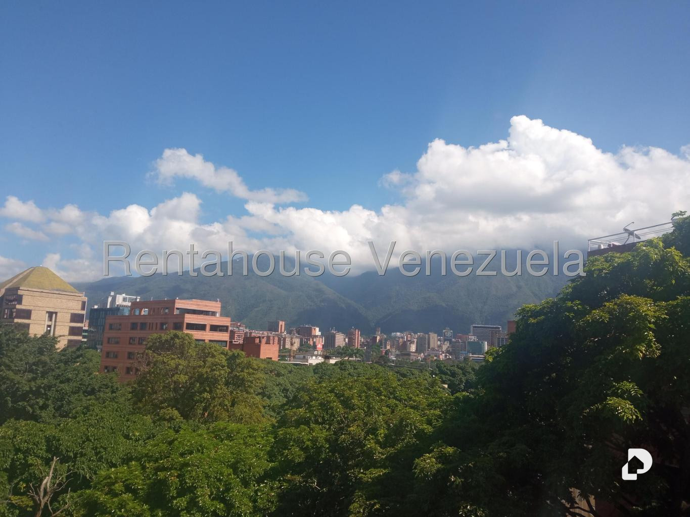 Apartamento en Las Mercedes, Caracas – 10