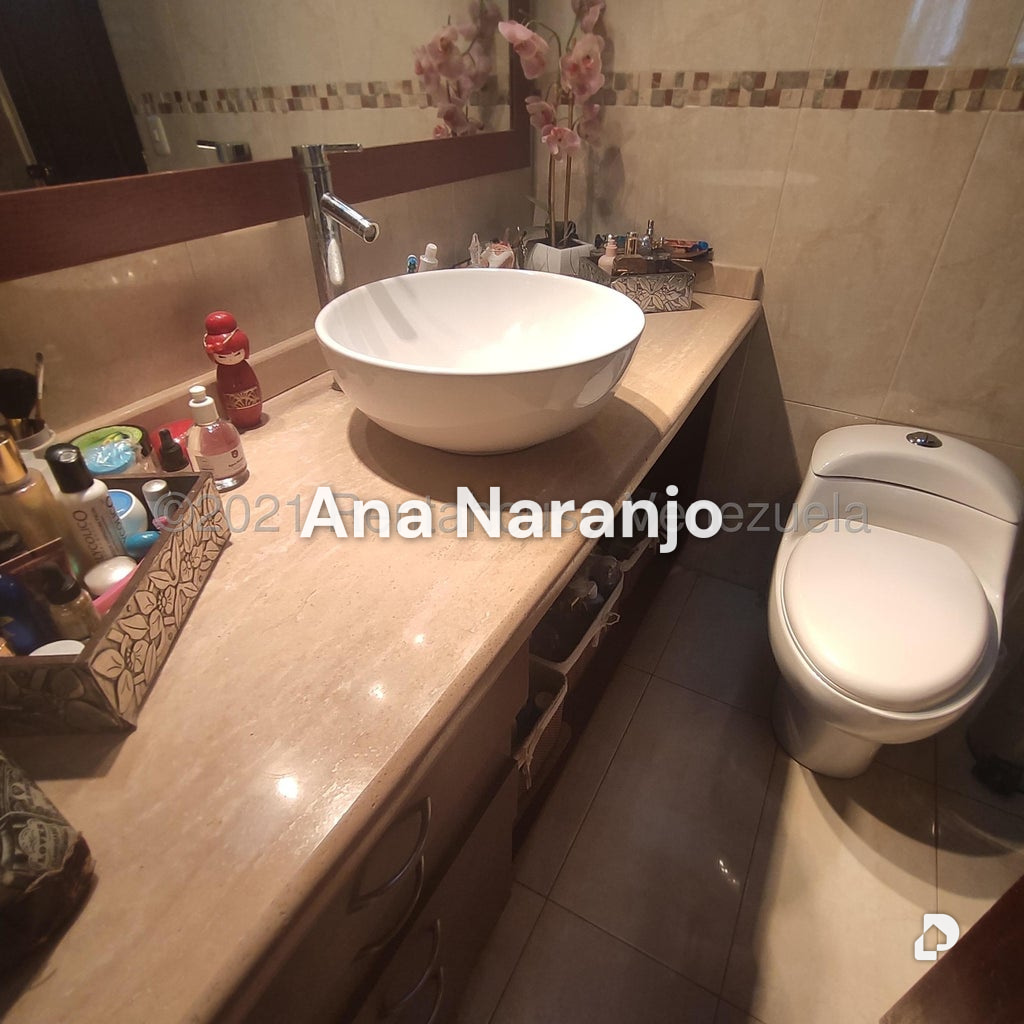 Casa en El Hatillo, Caracas – 30