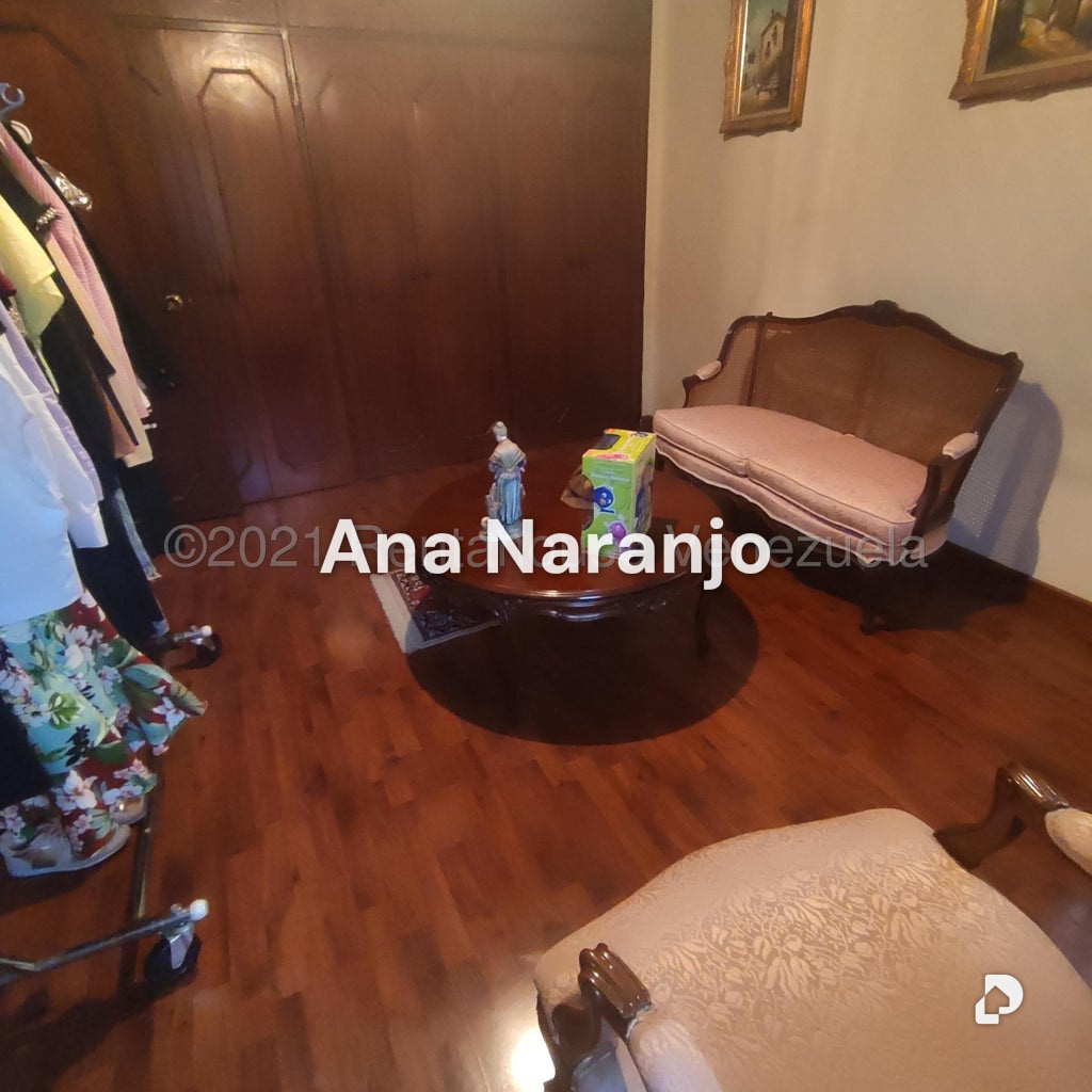 Casa en El Hatillo, Caracas – 32