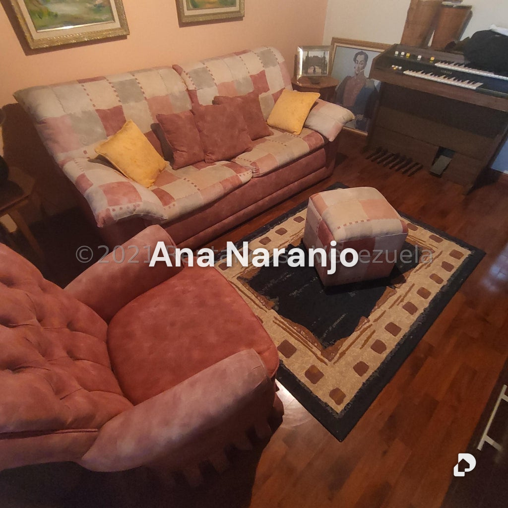 Casa en El Hatillo, Caracas – 27