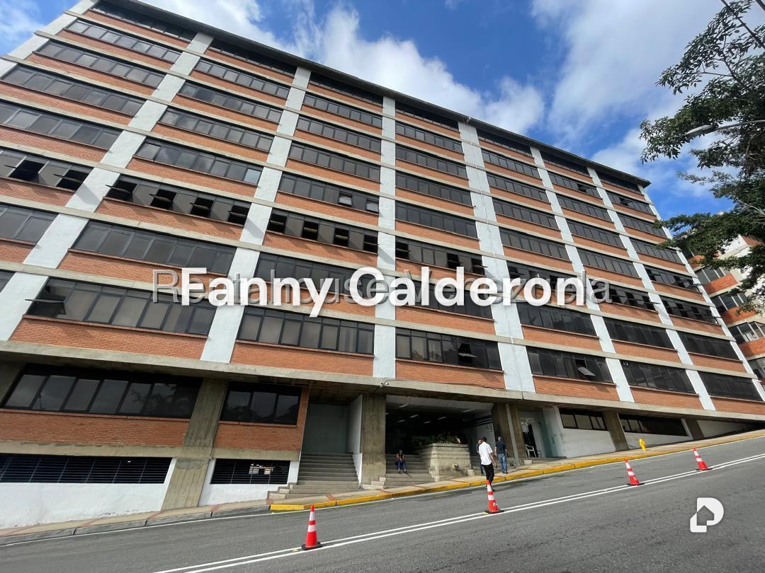 Local comercial en El Valle, Caracas – 1