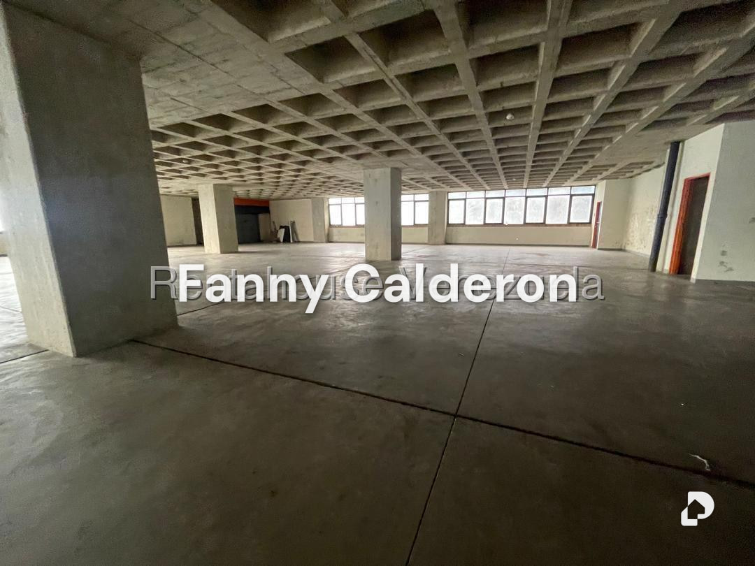 Local comercial en El Valle, Caracas – 10