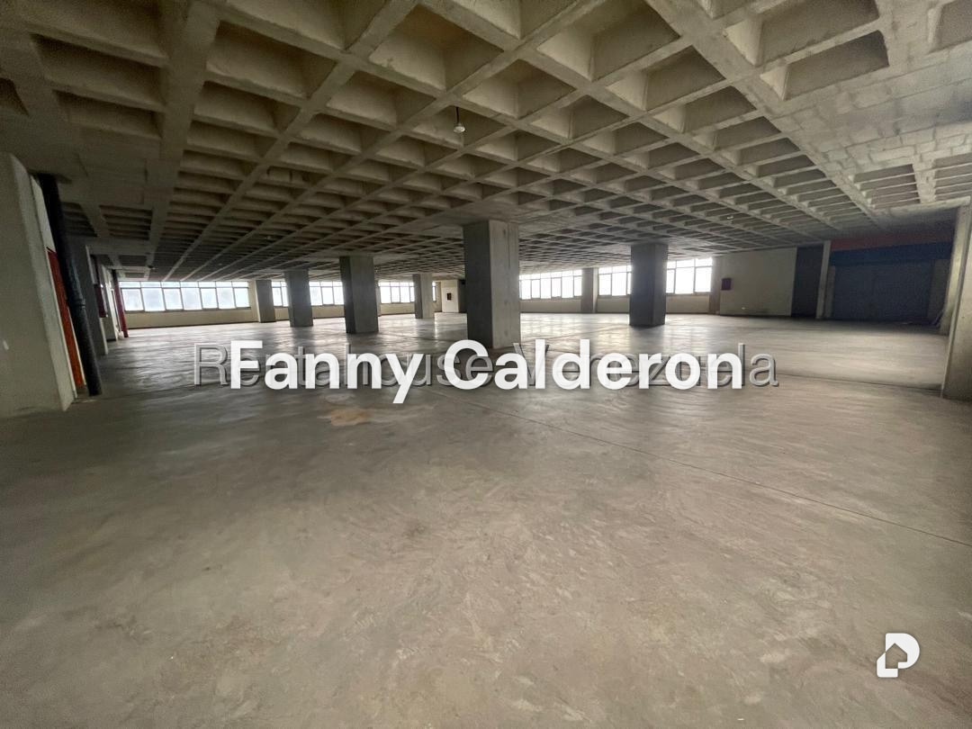 Local comercial en El Valle, Caracas – 11