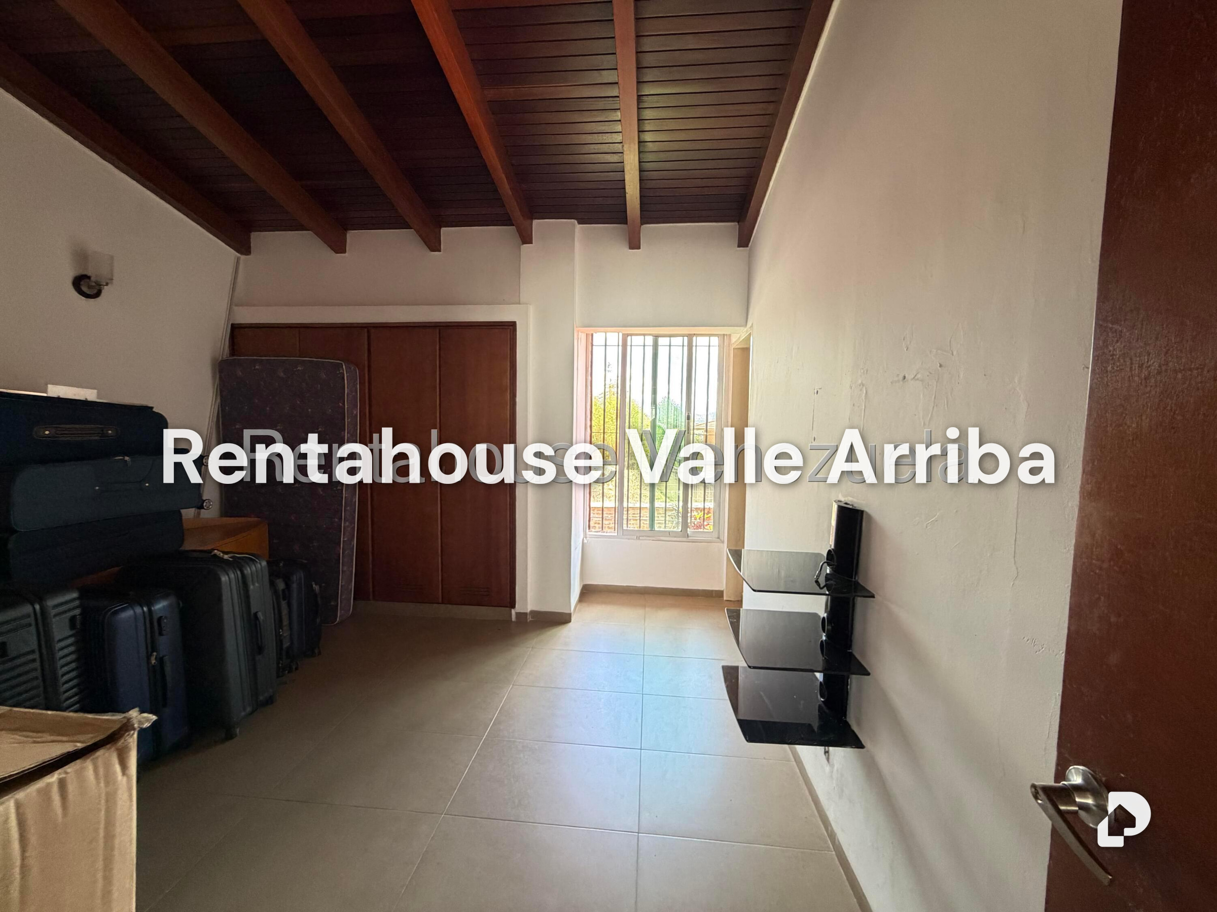 Casa en La Lagunita Country Club, Caracas – 24