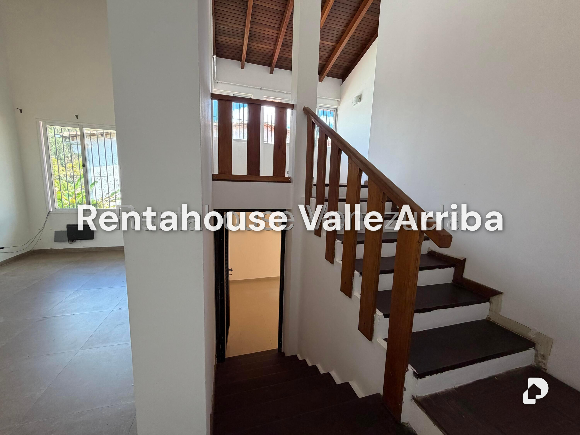 Casa en La Lagunita Country Club, Caracas – 23