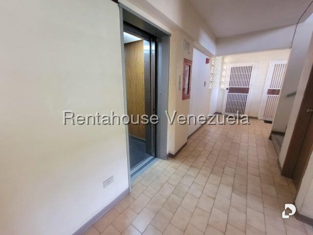 Apartamento en La Trinidad, Caracas – 20