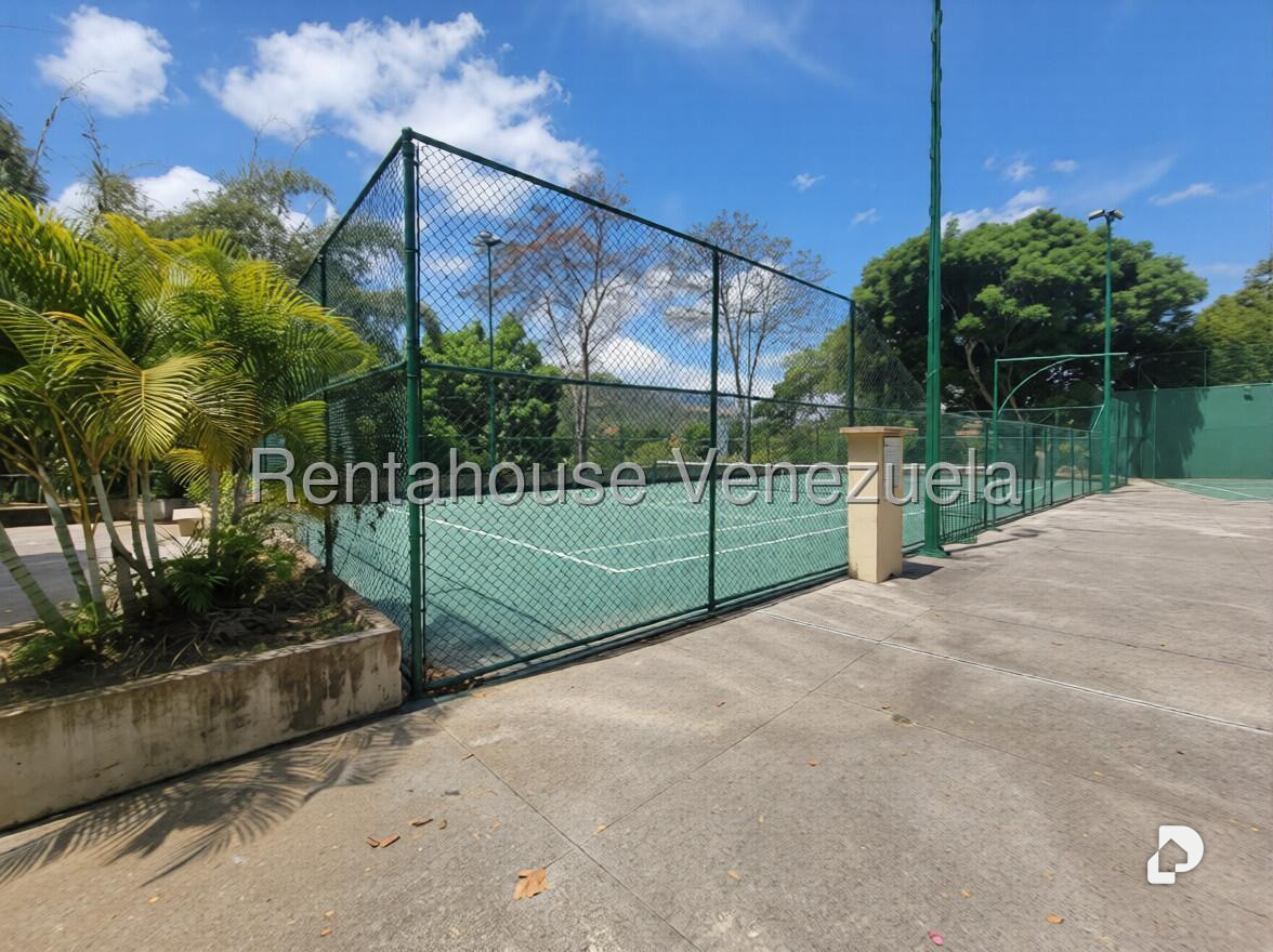 Apartamento en La Trinidad, Caracas – 24