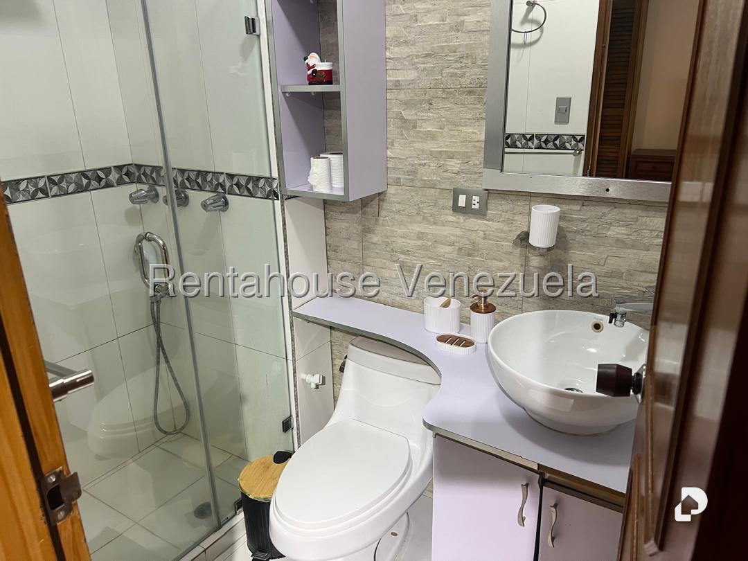 Apartamento en La Trinidad, Caracas – 12