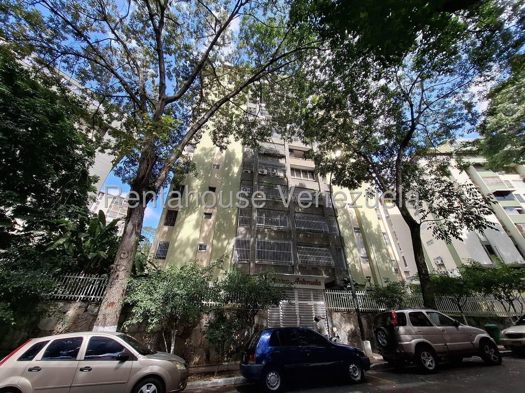 Apartment in La Urbina, Caracas - 1