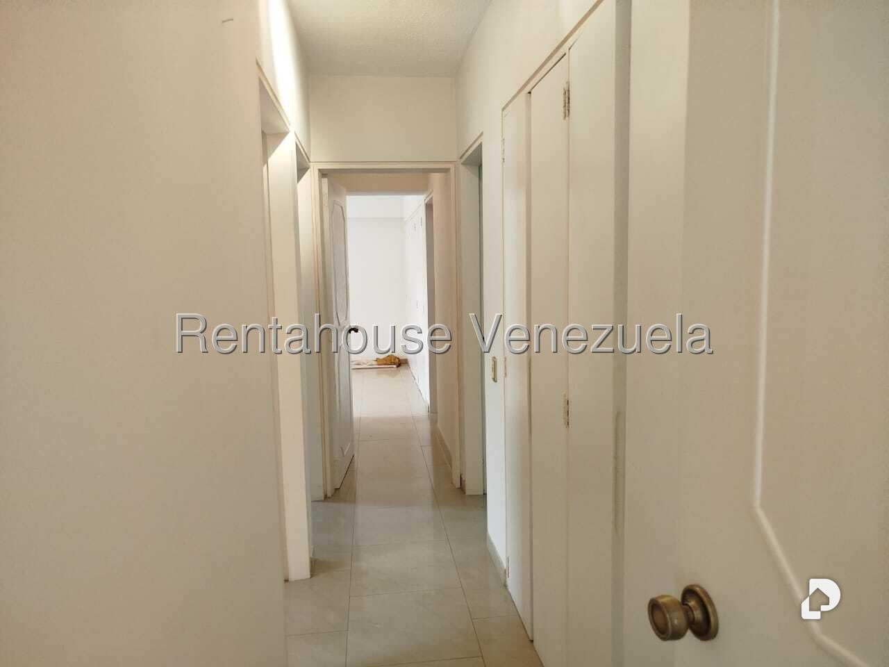 Apartamento en Las Esmeraldas, Caracas – 17