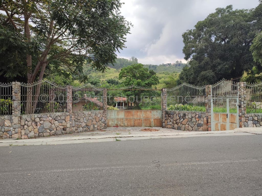 Terreno en La Entrada, Naguanagua - 1