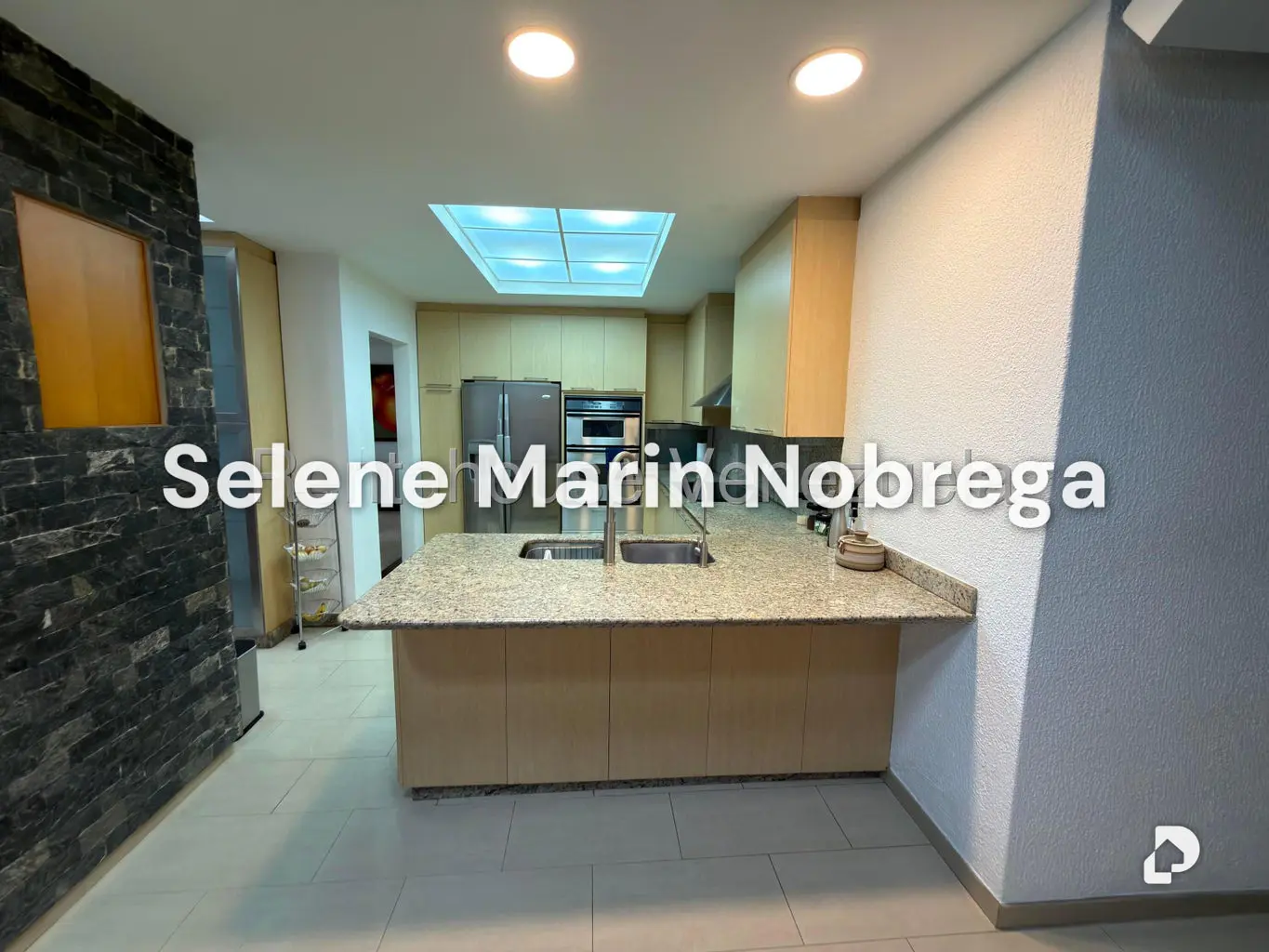 Casa en Alto Prado, Caracas – 11