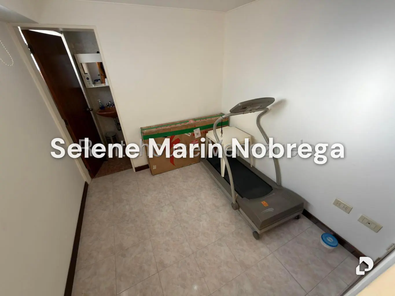 Casa en Alto Prado, Caracas – 23