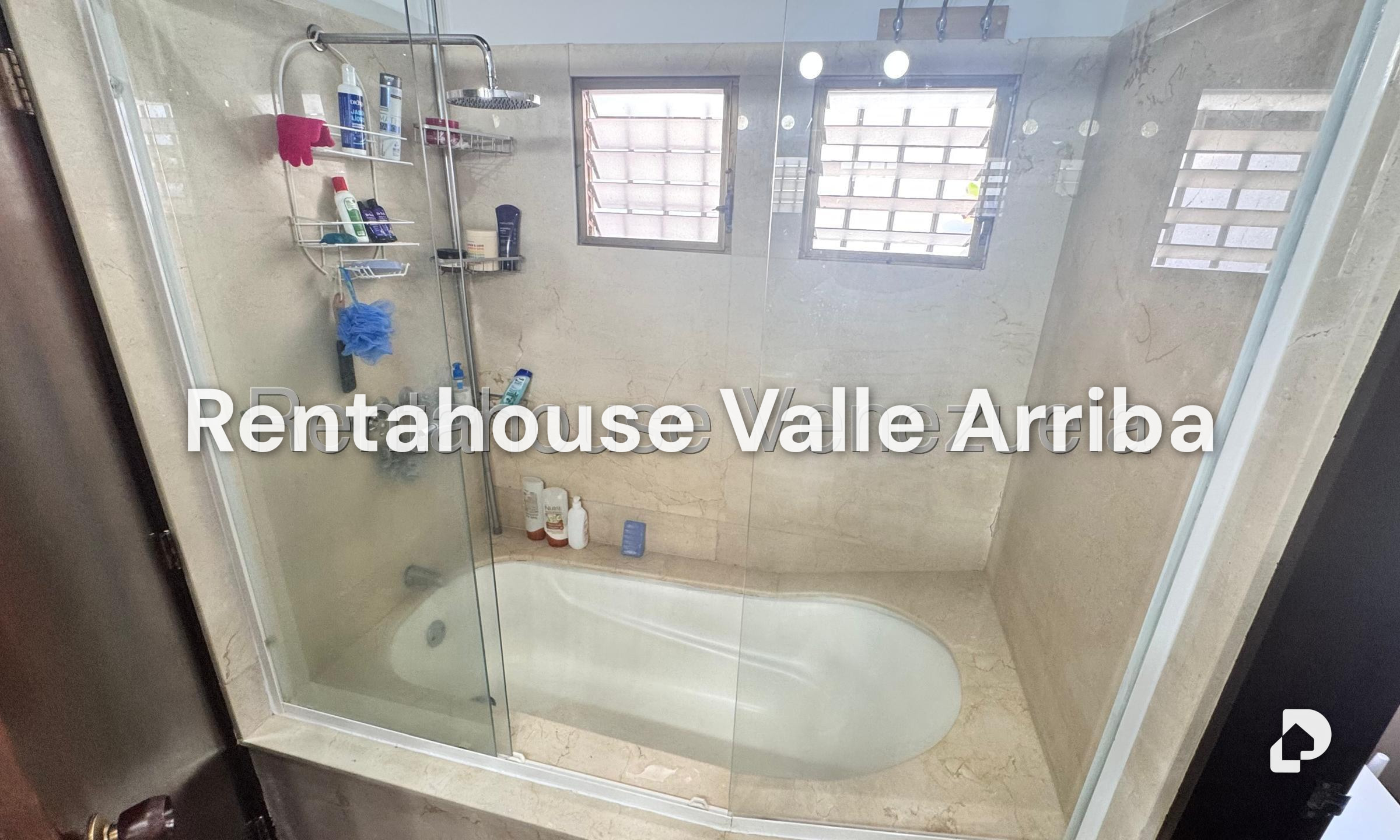 House in Alto Hatillo, Caracas – 18