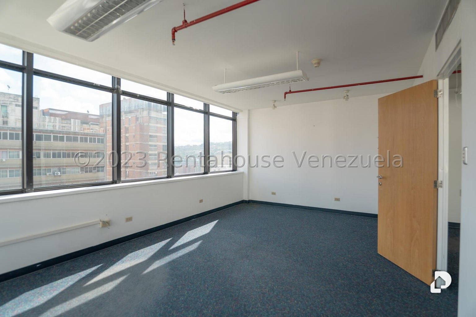 Edificio en Chacao, Caracas – 25