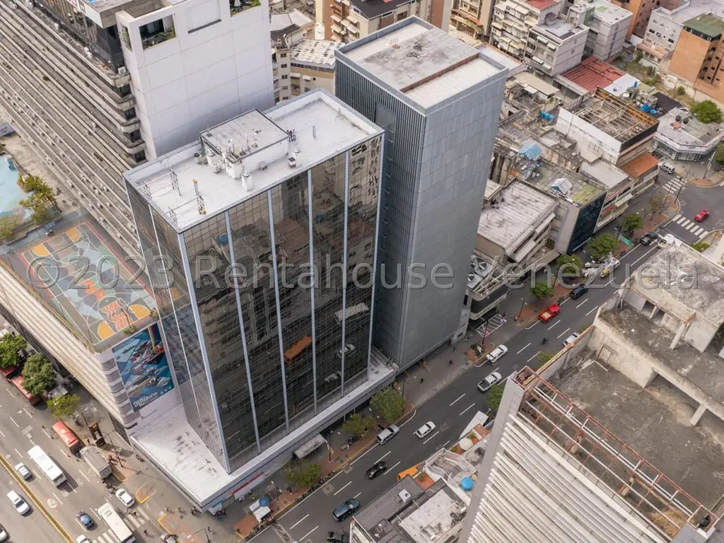 Edificio en Chacao, Caracas - 1