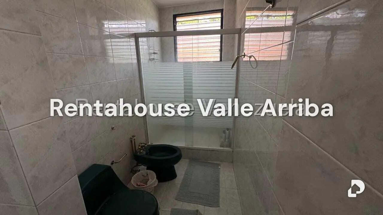 Casa en Colinas del Tamanaco, Caracas – 24