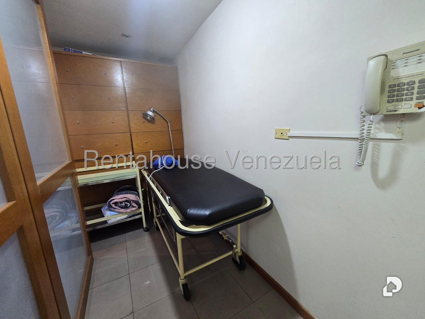 Local comercial en San Bernardino, Caracas – 12