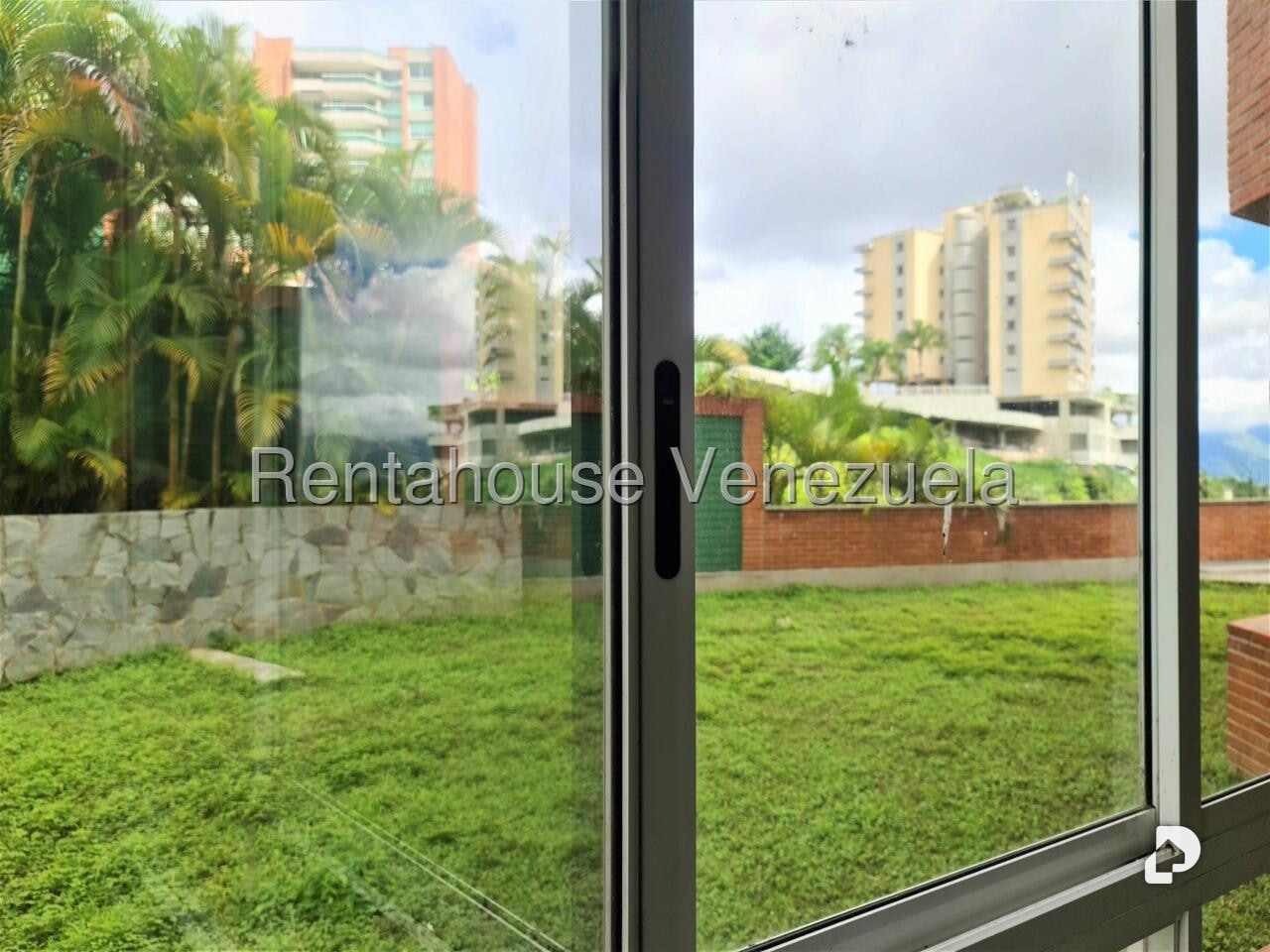 Apartamento en Colinas de Valle Arriba / Mirador de Los Campitos, Caracas