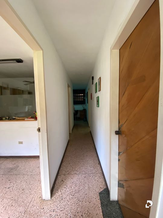 Office in Altamira, Caracas – 9