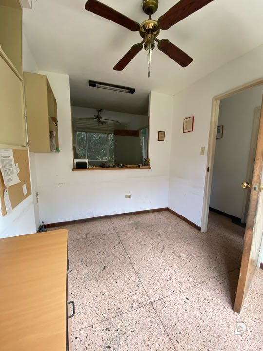 Office in Altamira, Caracas – 7