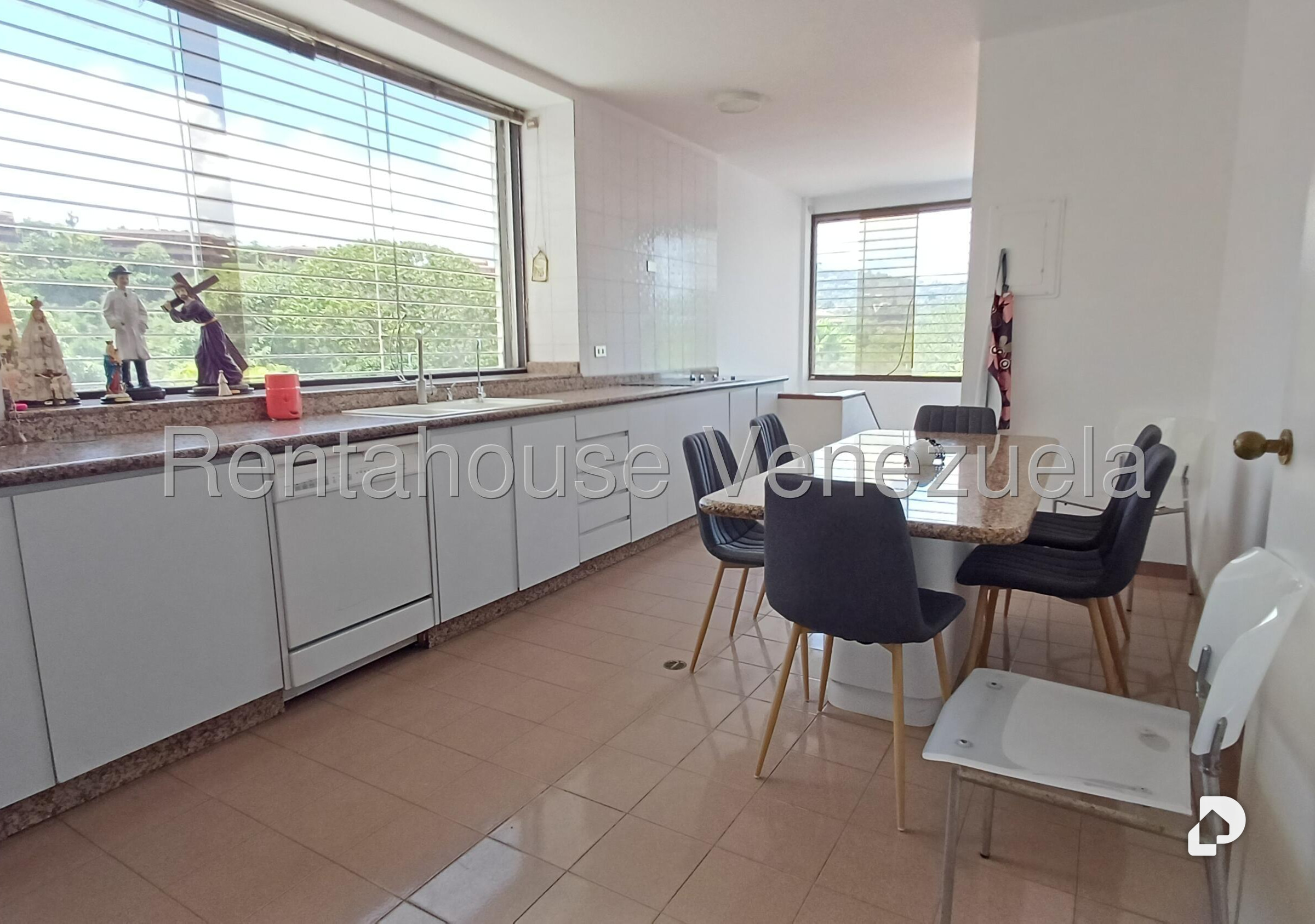 House in Caurimare, Caracas – 26