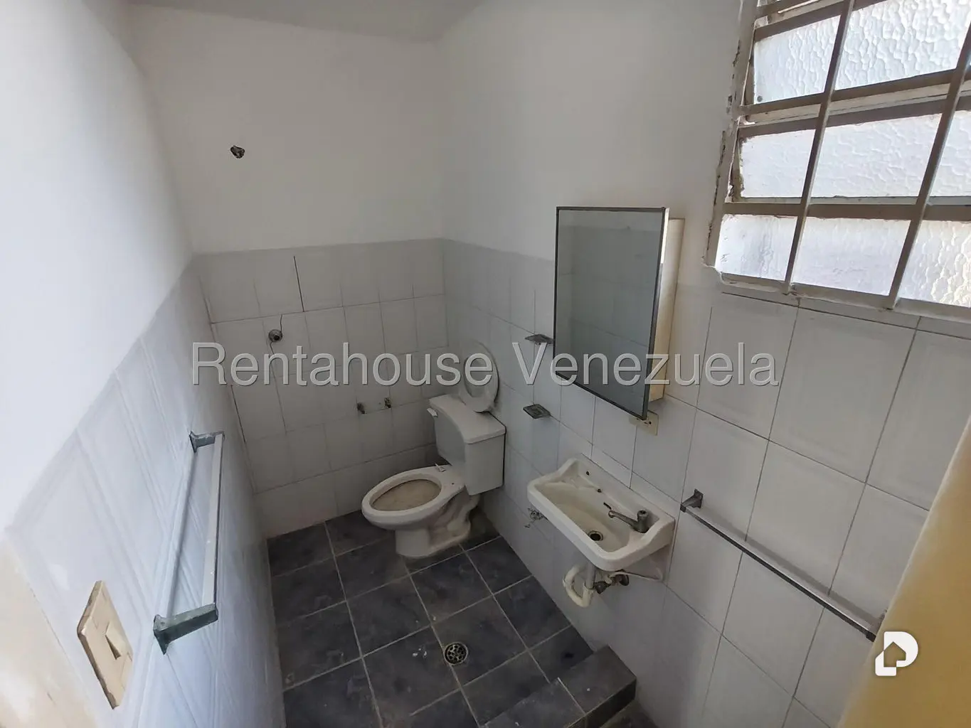 Local comercial en Montecristo, Caracas – 4