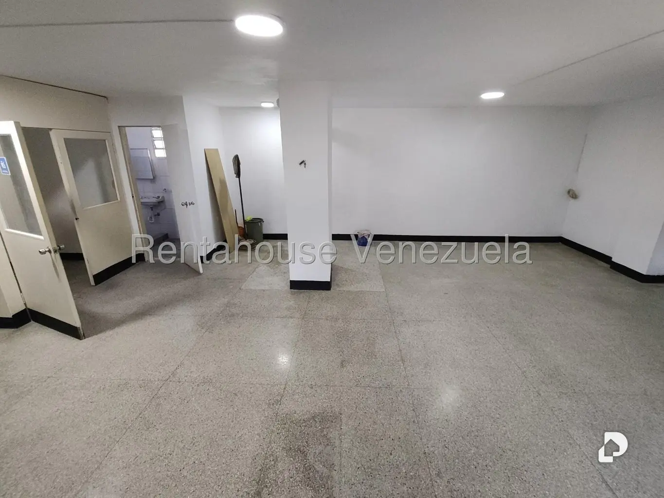 Local comercial en Montecristo, Caracas – 3