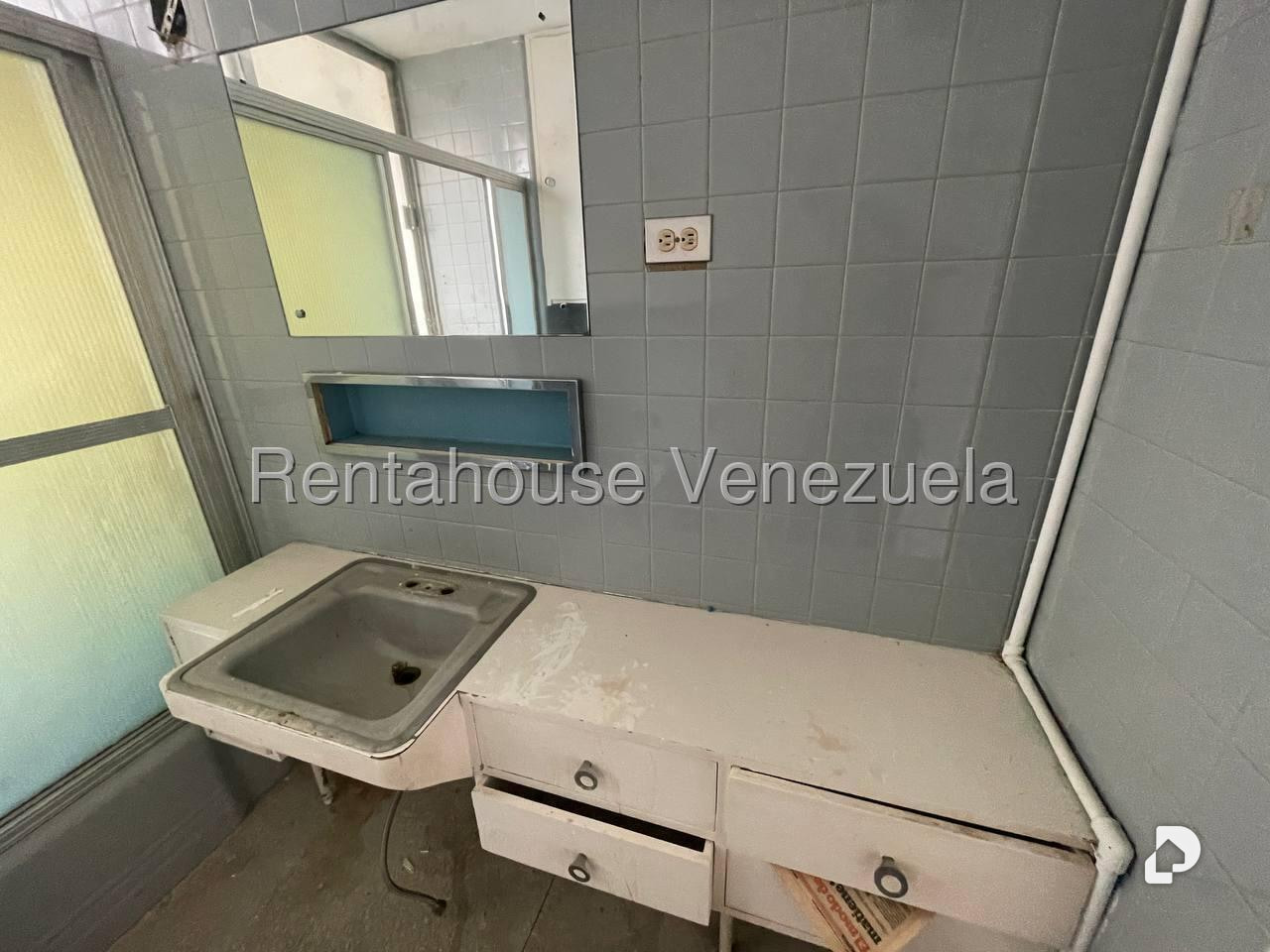 Oficina en El Rosal, Caracas – 12