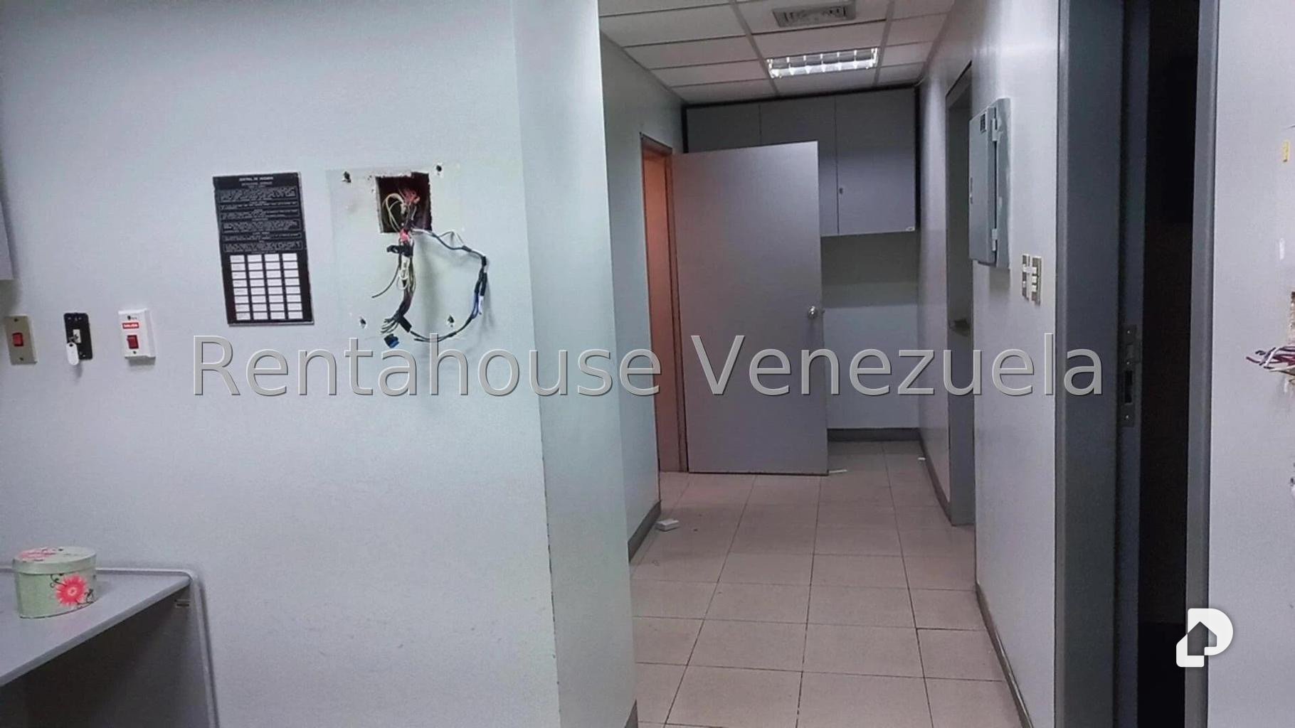 Local comercial en Los Ruices, Caracas – 11
