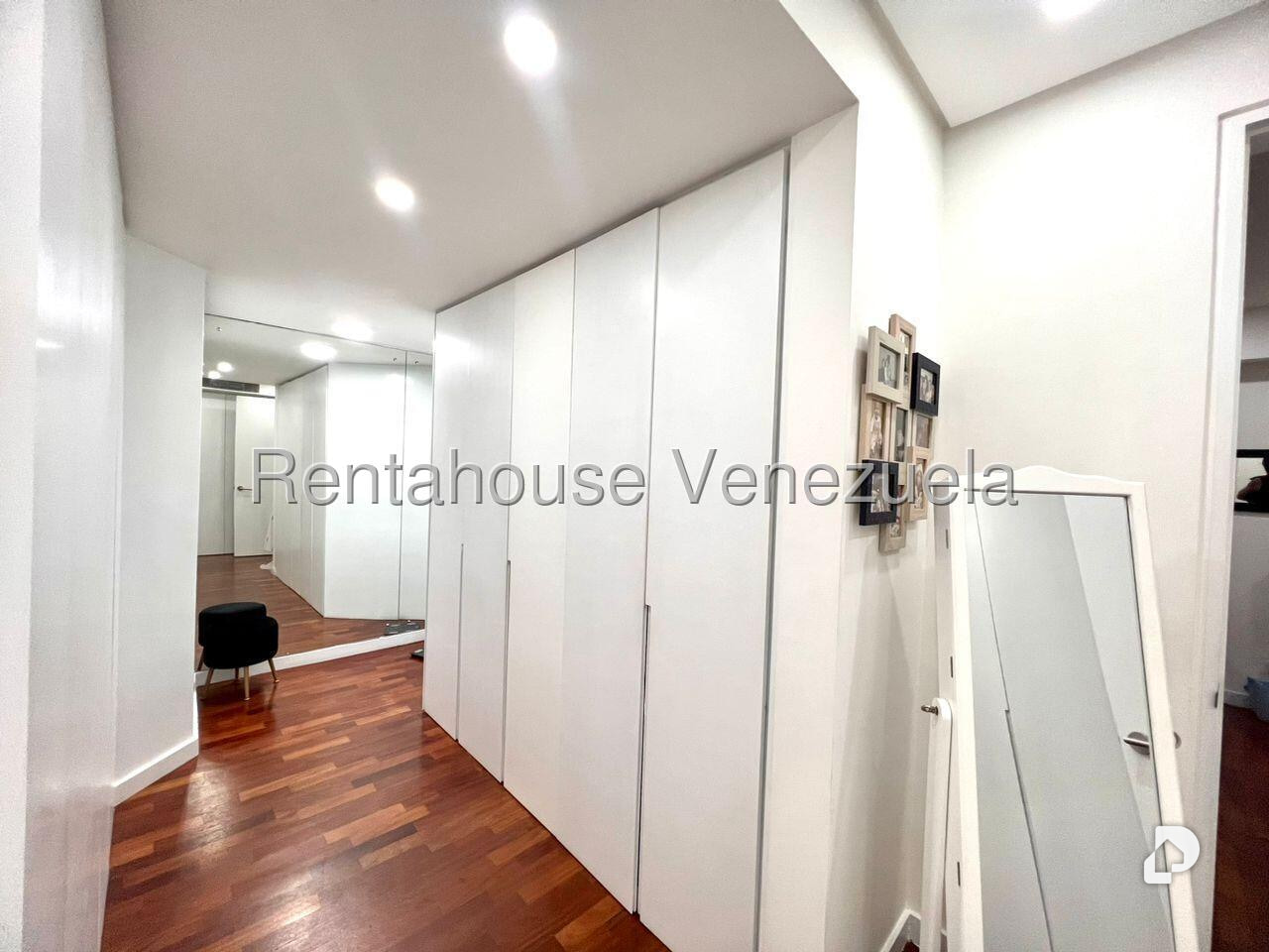 Apartamento en Campo Alegre, Caracas – 13