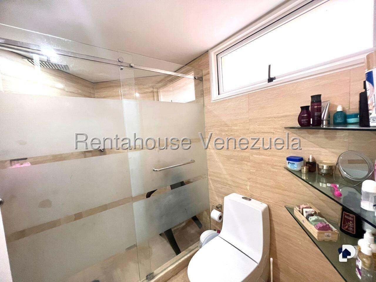 Apartamento en Campo Alegre, Caracas – 22