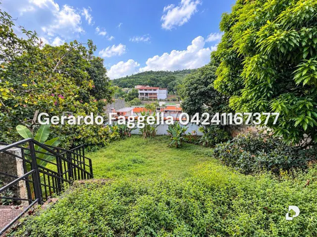 Casa en Cumbres de Curumo, Caracas – 26